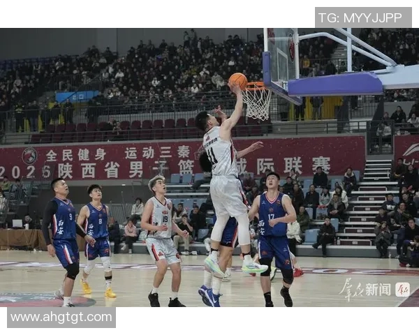 西安篮球队在世界杯预选赛中以86分高居榜首展现强劲实力