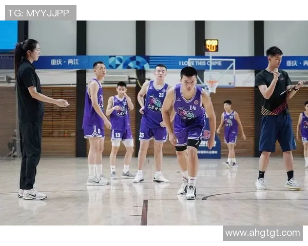 重庆篮球队勇闯世界锦标赛的拼搏历程与荣耀时刻